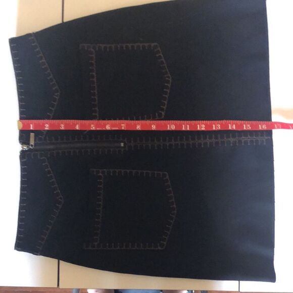 Zara Black with Brown Trim Suede Mini Skirt - Size XS - Picture 6 of 7